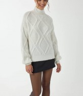 Свитер со спущенным рукавом  AMU-6817A640