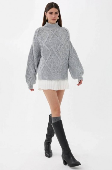 Свитер со спущенным рукавом  AMU-6817A640