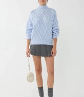 Свитер со спущенным рукавом  AMU-6817A640