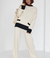 Брючный костюм оверсайз женский  AMU-14015A599