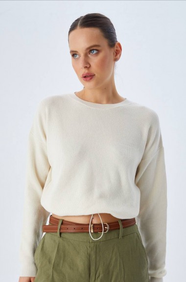 Свитерок AMU-6885A599 Свитерок AMU-6885A599