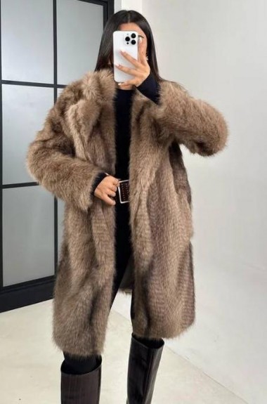 Стильная  шубка  NJ-AMU-2063A2300