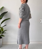 Вязаный костюм с юбкой плиссе  AMU-21416A1050