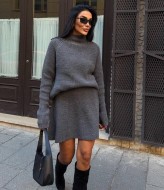 Вязаный костюм юбка и свитер  AMU-9495A1100