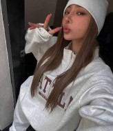 Спортивный костюм с надписью SPL-7092A690 Спортивный костюм с надписью SPL-7092A690