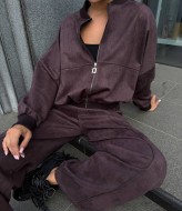 Стильний костюм із м’якої замші  SPL-7080A680 Стильний костюм із м’якої замші  SPL-7080A680