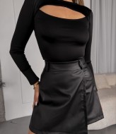 Базовый лонгслив с вырезом MIL-254A250