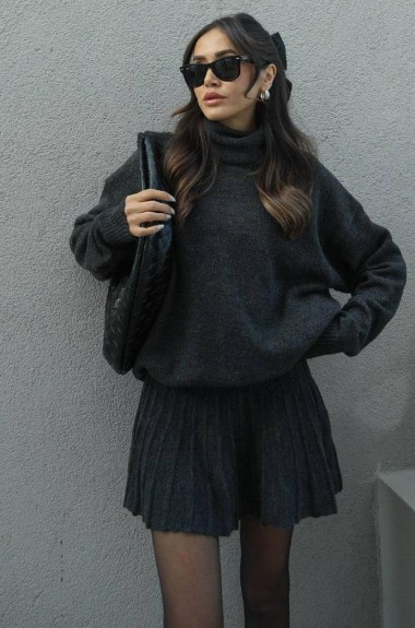 Вязаный костюм  с юбкой трапеция  AMU-7777A899