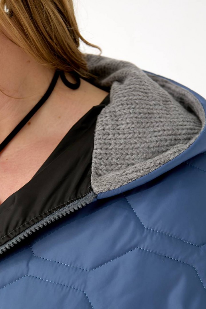 Тёплая куртка со спущеным рукавом BAV-2538A1100