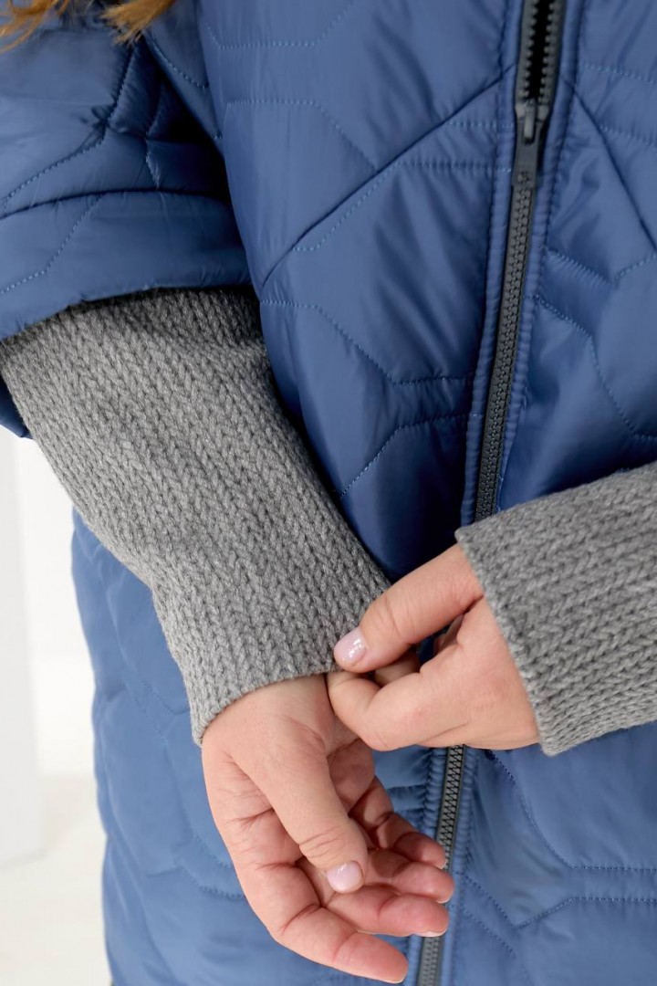 Тёплая куртка со спущеным рукавом BAV-2538A1100