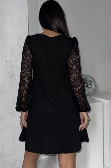 Нарядное платье с гипюровыми рукавами  MIL-172A450