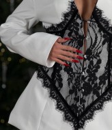 Жакет с  гипюровой вставкой   JW-403A750