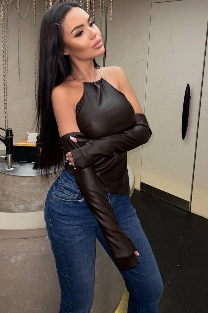 Стильний топ з рукавами  HOU-406A429 