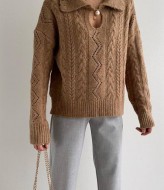 Свитер с воротником  AMU-3900A499