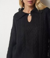 Свитер с воротником  AMU-3900A499