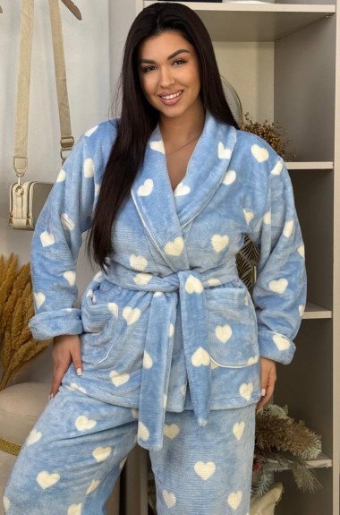 Теплая махровая пижама с воротником   F5F-70A800