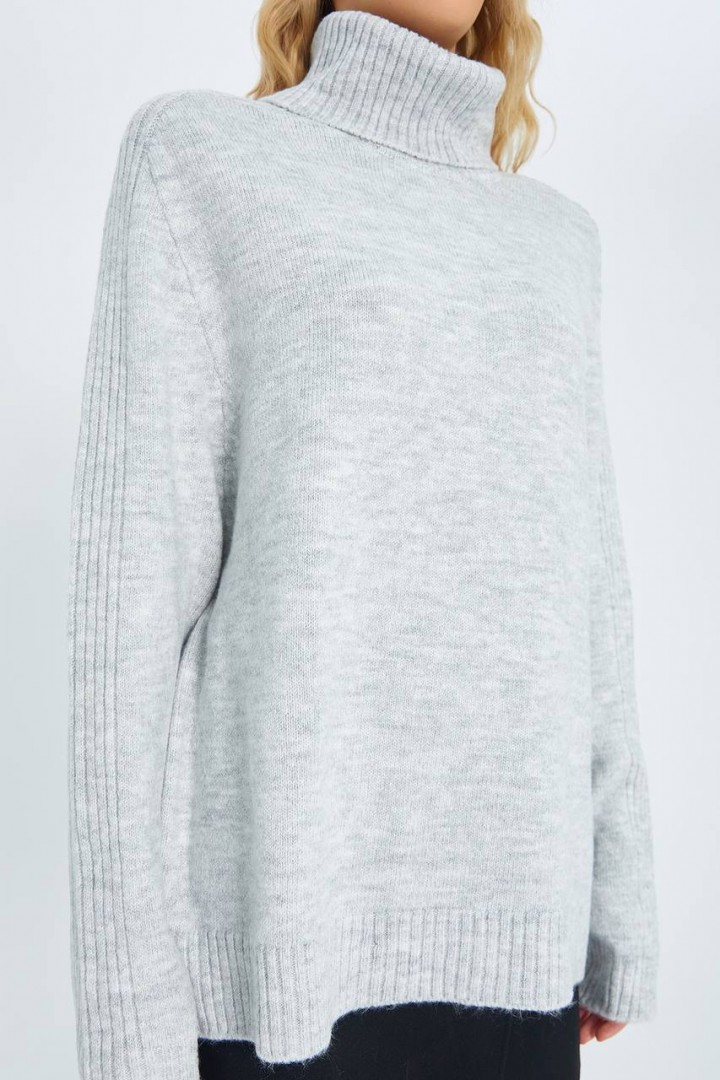 Вязаный свитер женский  AMU-6907A630