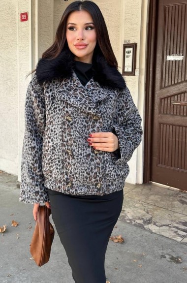 Короткий бомбер-куртка  AMU-1414A1050