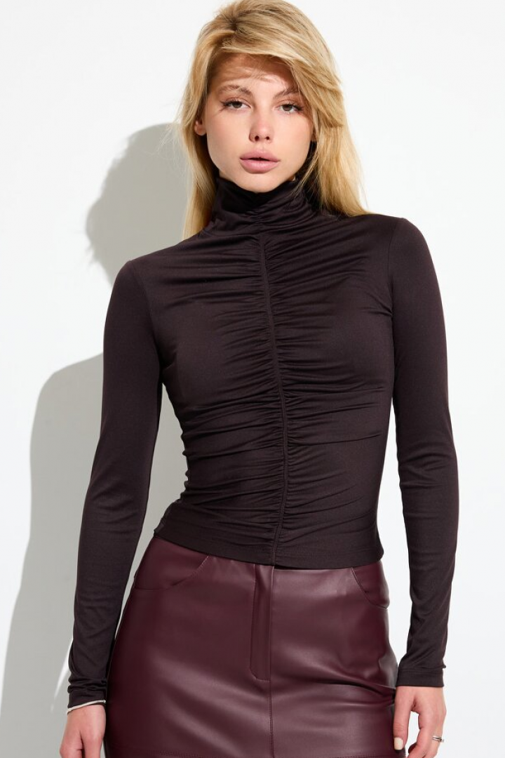 Лонгслив со сборкой HOU-415A299