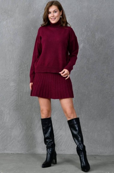 Вязаный костюм с юбкой плиссе AMU-7777A899