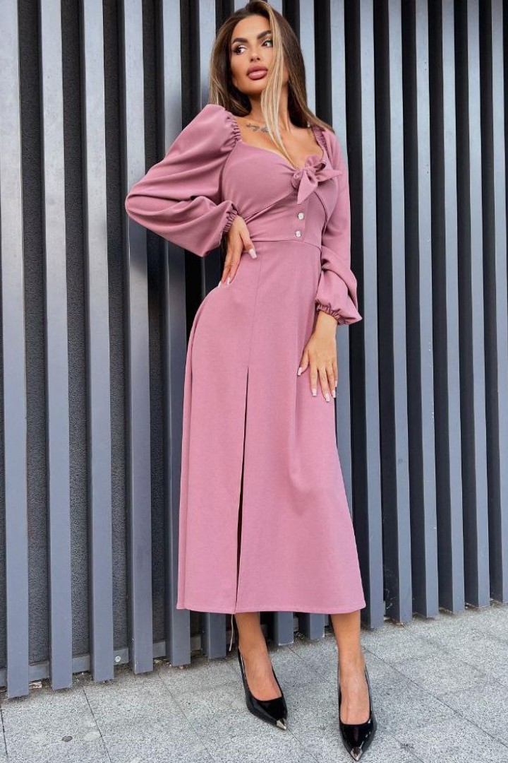 Платье с декольте  MB-63A650