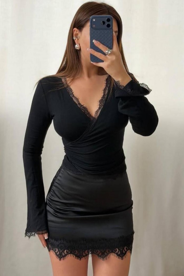 Лонгслів з мереживом HOU-424A379