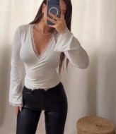 Лонгслів з мереживом HOU-424A379