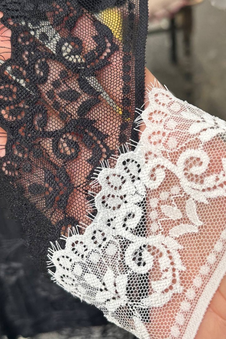 Лонгслів з мереживом AMU-959A349 