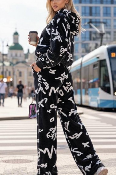 Спортивный костюм c ярким принтом  BAV-2608A590