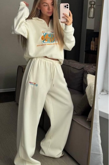 Яркий спортивный костюм ANB-538A1100