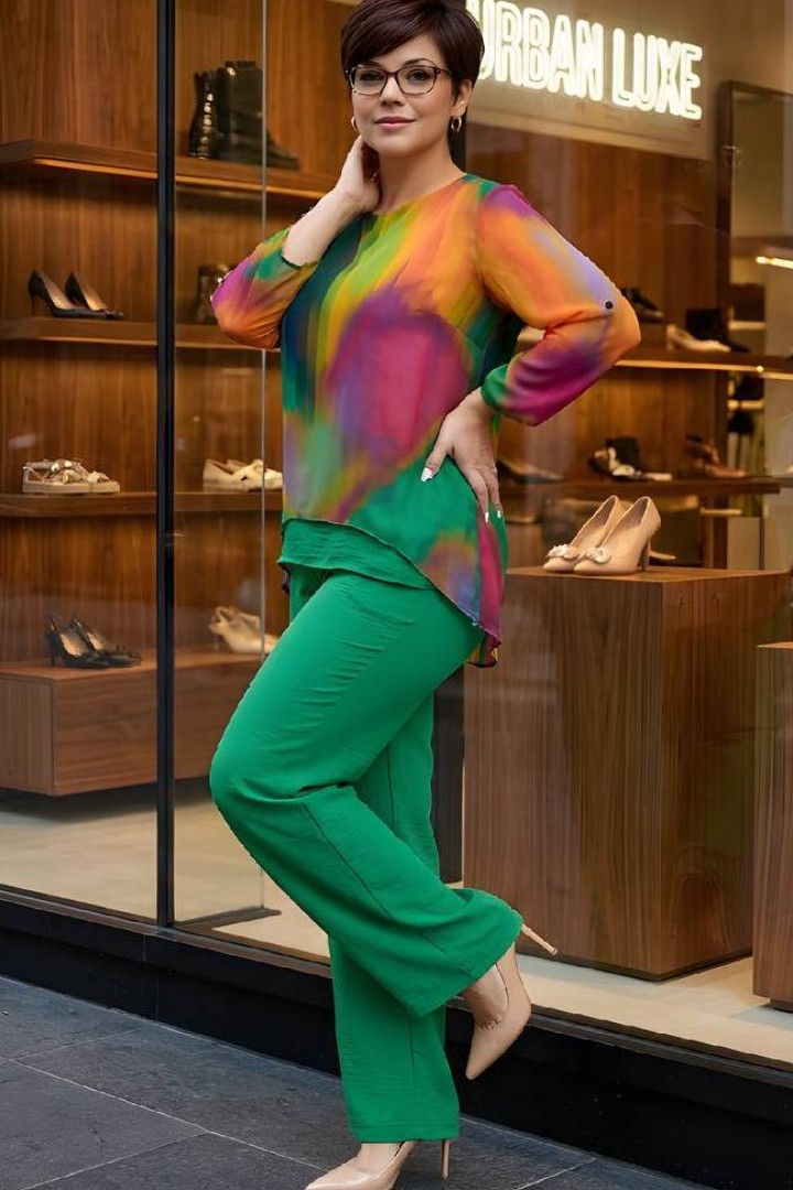 Яскравий весняний костюм AO-2410A500