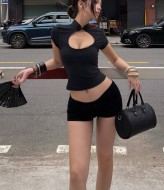 Топ з декольте  HOU-433A330 