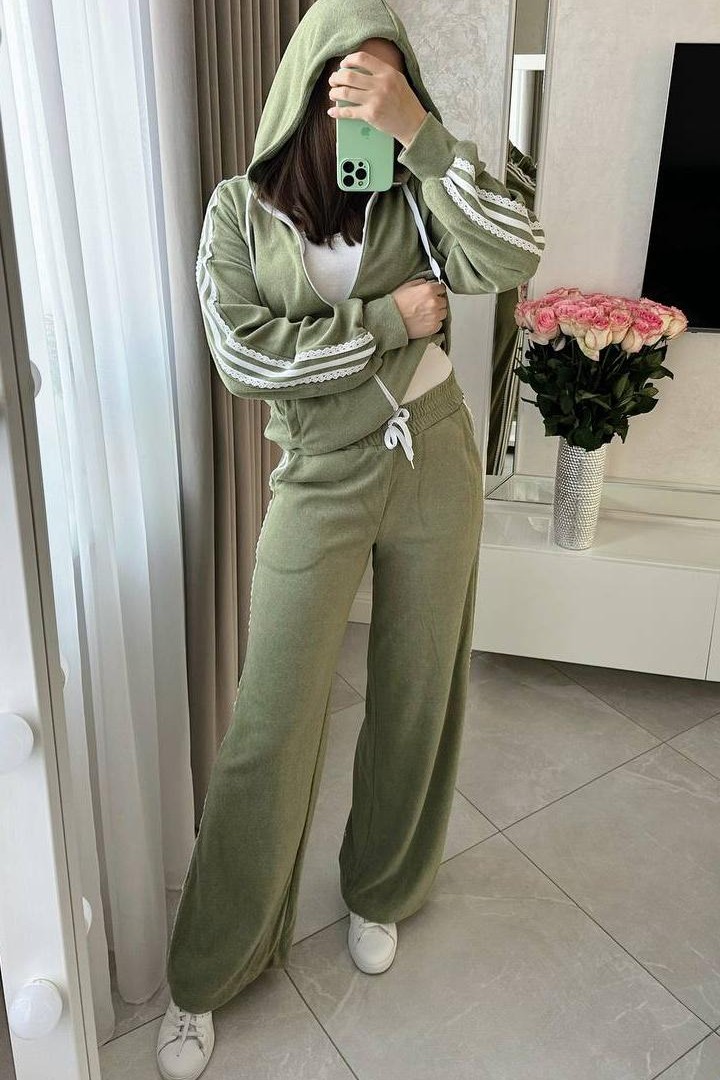 Велюровый костюм  AMU-1964.964A1150