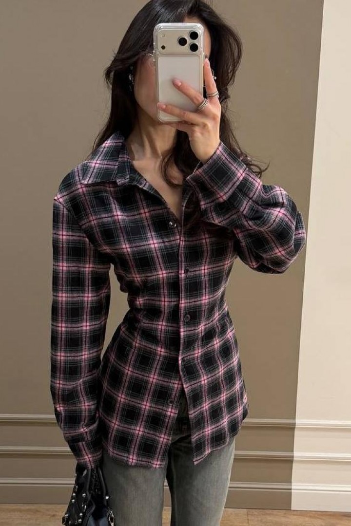 Приталенная рубашка в клетку  MSM-298A560