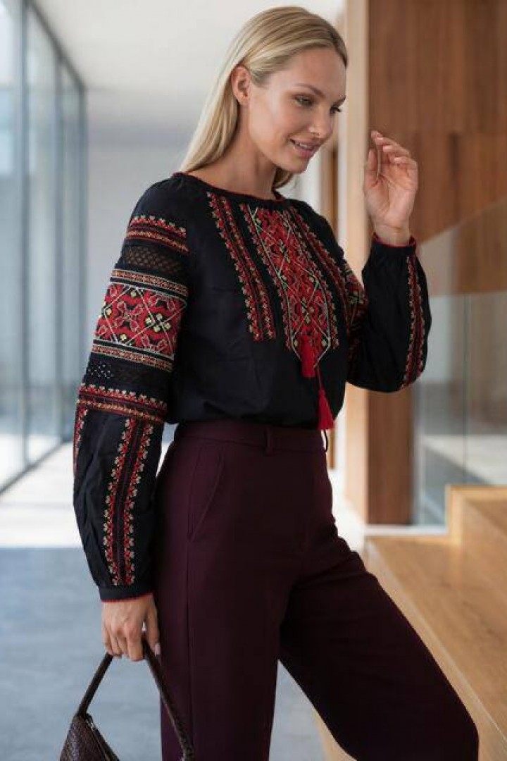 Нежная рубашка вишиванка  AMU-6164A925