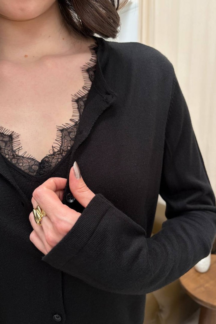 Кофта с имитацией майки  AMU-2665A650