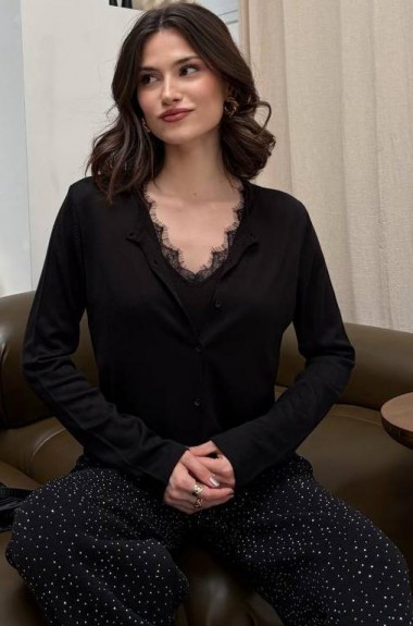 Кофта с имитацией майки  AMU-2665A650