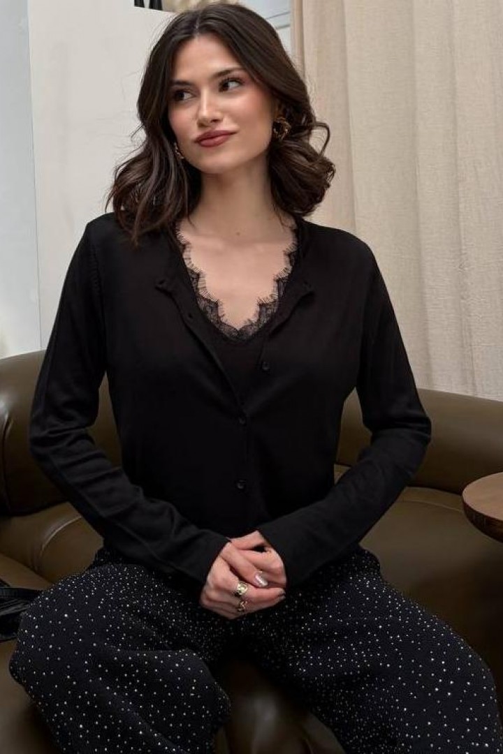 Кофта с имитацией майки  AMU-2665A650