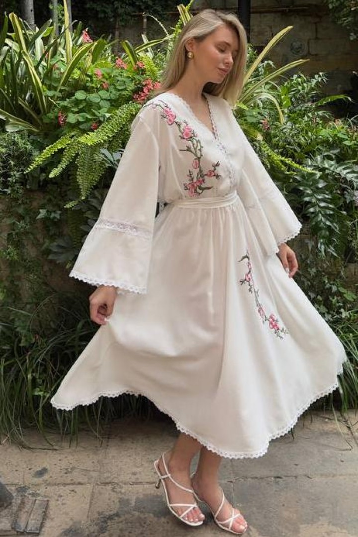Сукня з вишивкою  SOL-3044A1100 