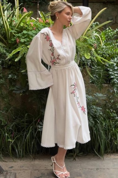 Сукня з вишивкою  SOL-3044A1100 