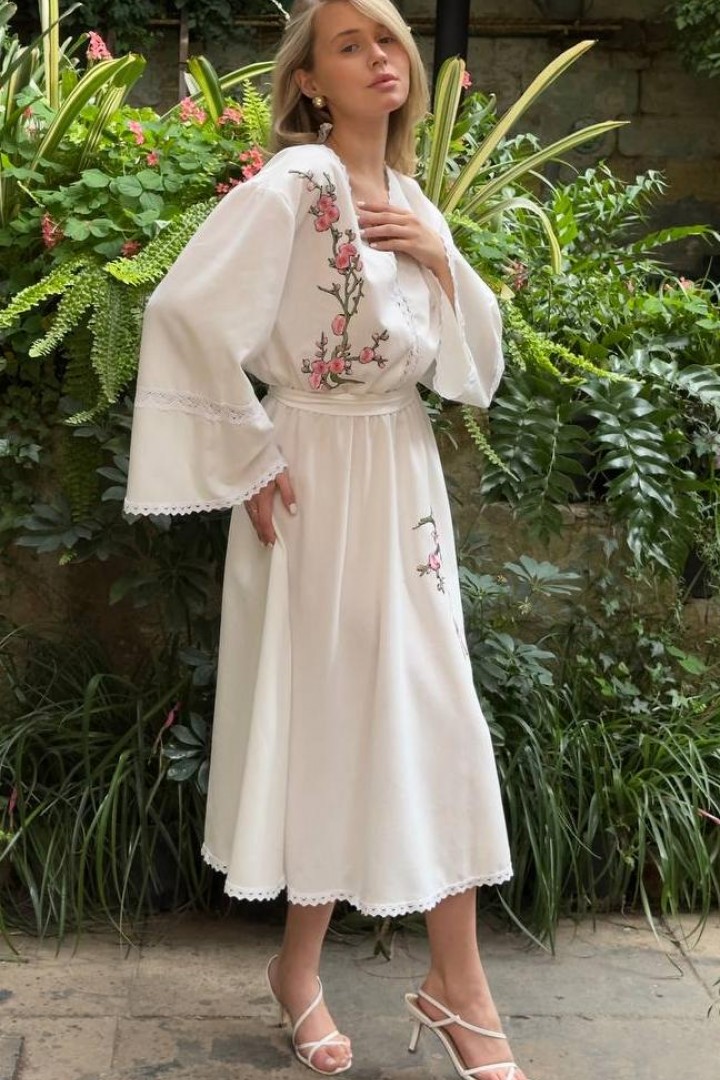 Сукня з вишивкою  SOL-3044A1100 