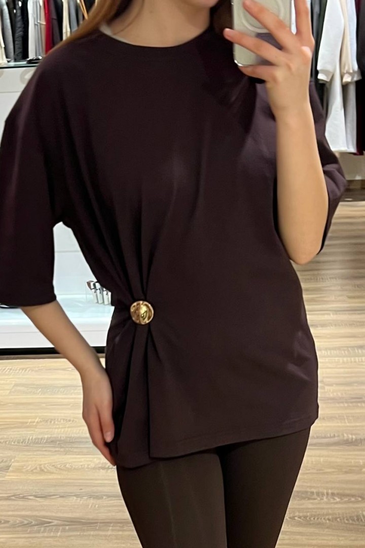 Женская  футболка c брошкой MV-835.1A450