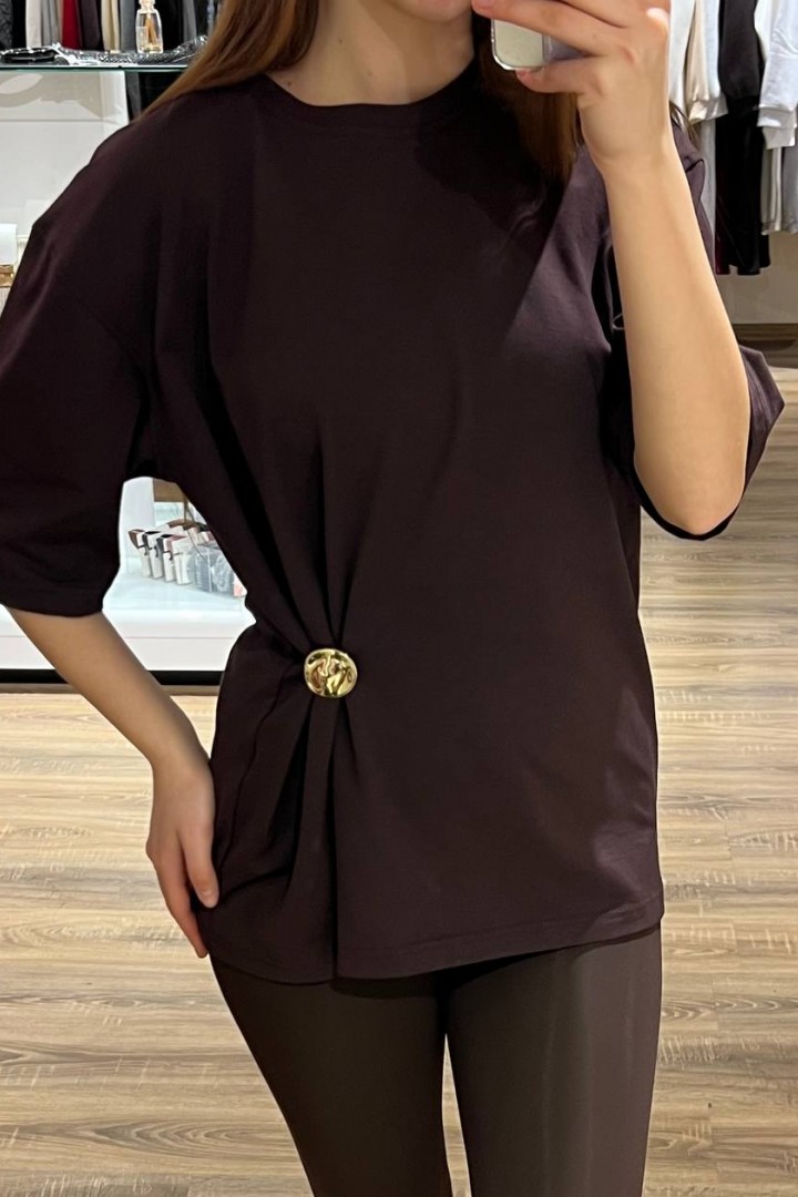 Женская  футболка c брошкой MV-835.1A450