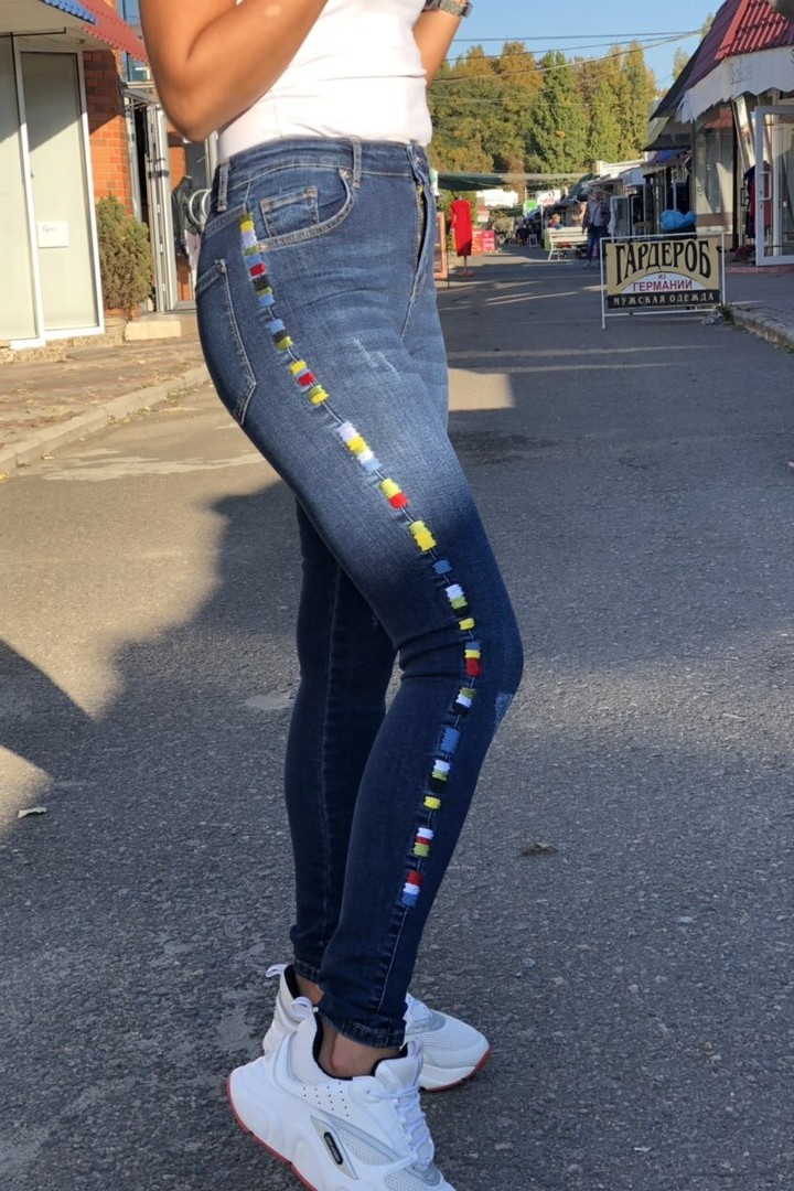 женские узкие джинсы