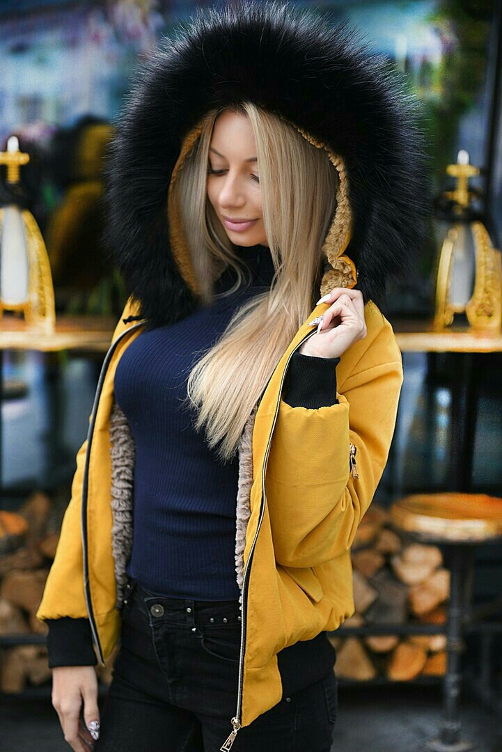 женские желтые куртки
