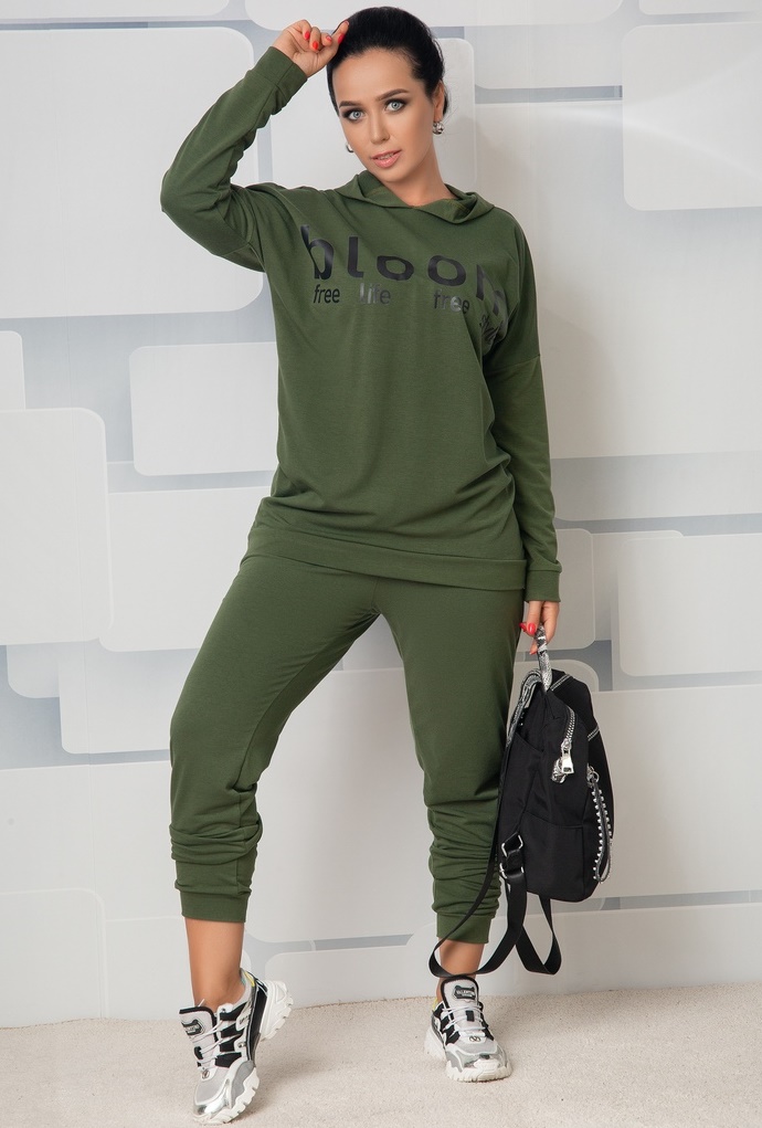 зеленый спортивный костюм женский