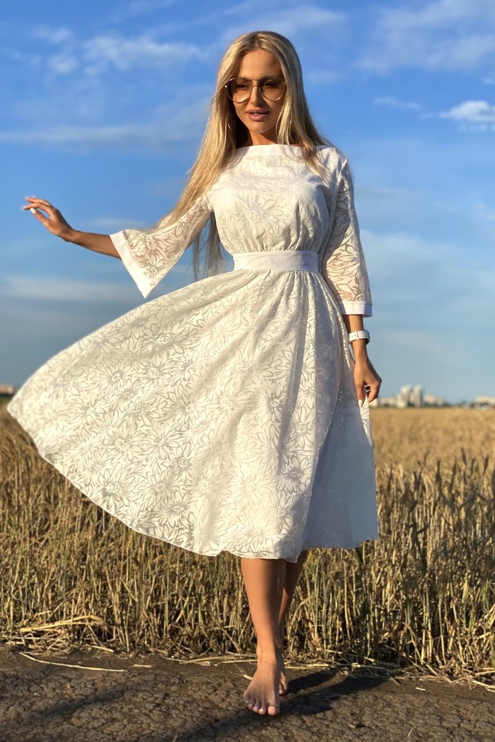 платье миди белое